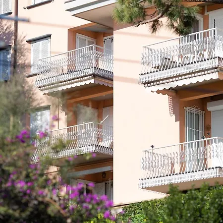 Lejlighed 118 - Casa Sole Luna Vista Mare 500metri Dalla Spiaggia, Garage A Pagamento Ospedaletti